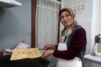 Küçük Şehirde Büyük Başarı: Bir Kadının Azmi