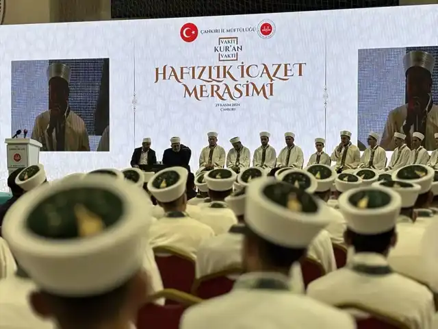 200 Hafız Mezun Verdi! Çankırı'da İcazet Töreni